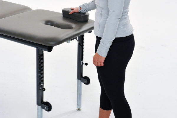 adjustable height treatment table, aht, physical therapy, keyhole nose cutout